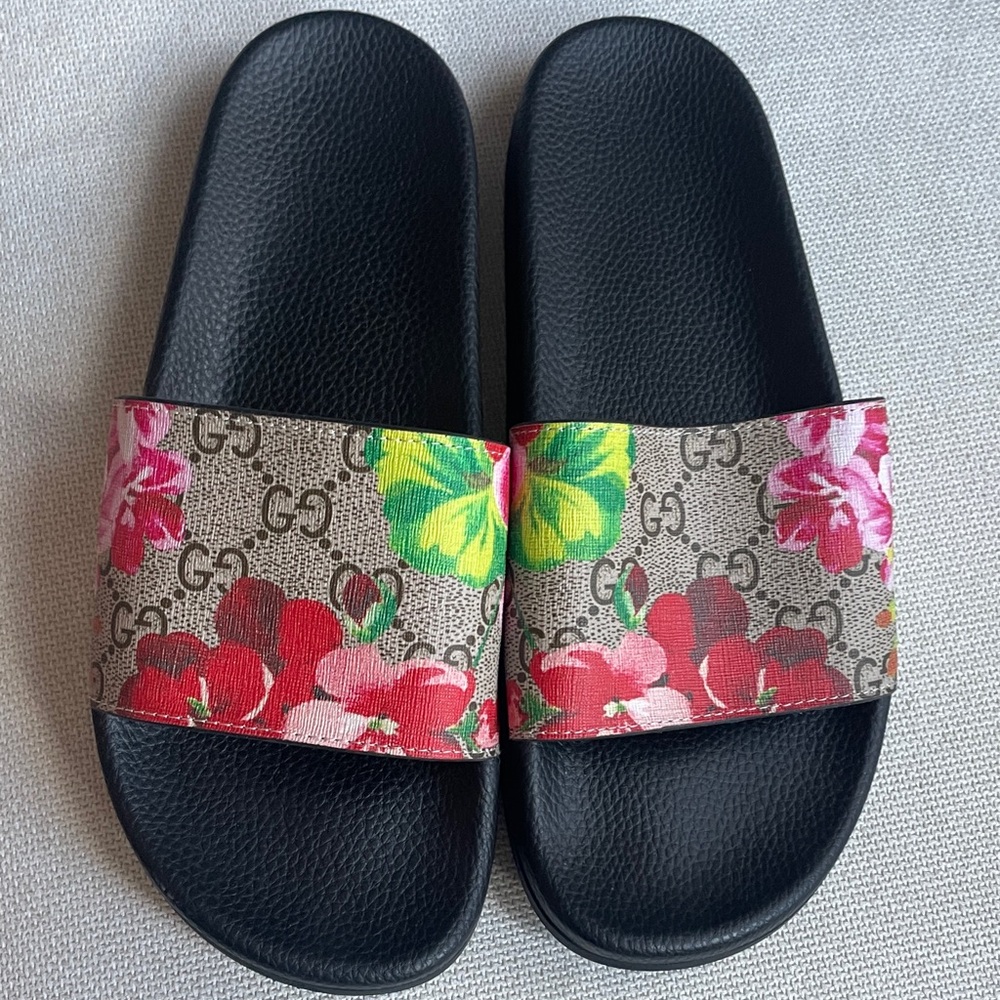 Gucci Women's Floral Slide Sandals - Black and Red